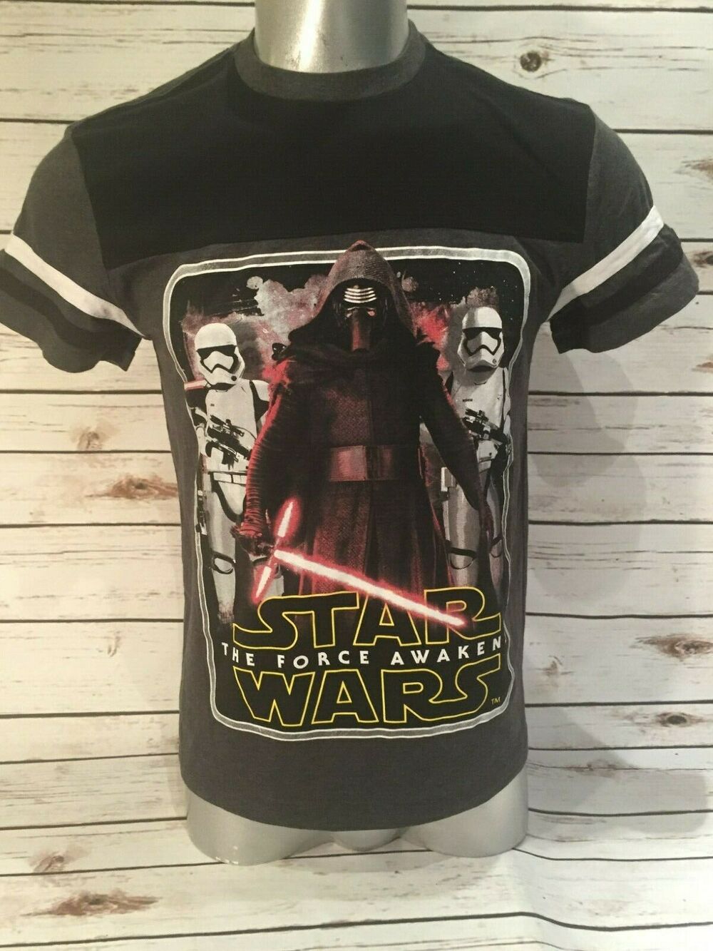 Star Wars The Force Awakens Storm Troopers Light Saber QUALITY T-Shirt Medium